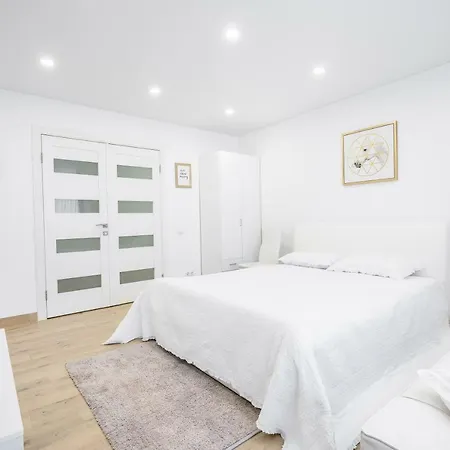 Gapartment On Nemiga Apartament